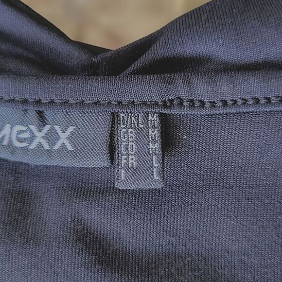 Vtg 90s MEXX black shirred v-neck camisole - Picture 6 of 12